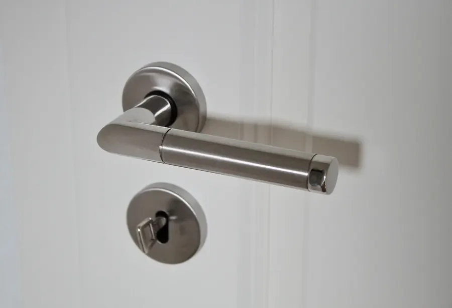 Lever door handle with a thumb turn – the open-door test when your uPVC door won't lock in Birmingham, Locksmith Birmingham guide